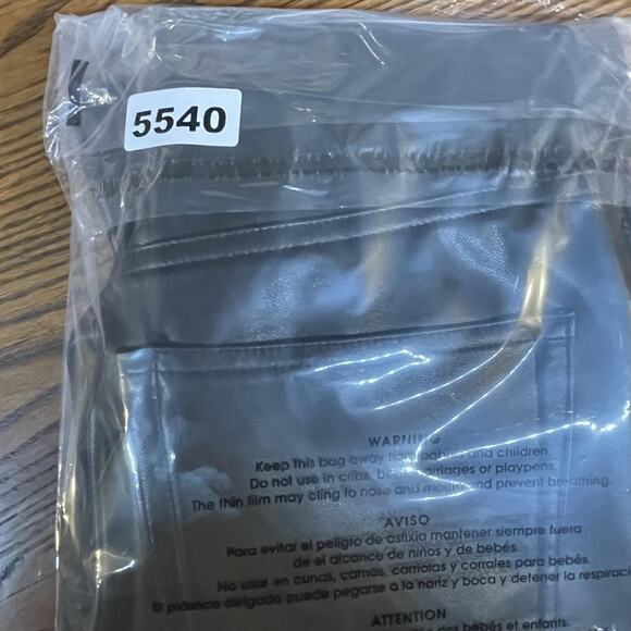 Abercrombie & Fitch Pants Womens 25 Black Vegan Leather Ankle Straight High Rise - Picture 10 of 10